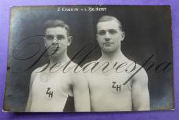 Boksen Bokser ??  Boxeur Boxing Boxer ??  Club Z.H. J.CASSUS -L.DE HERT   Fotokaart Photo HALLEUX Berchem  Ca 1920-1930 - Boksen