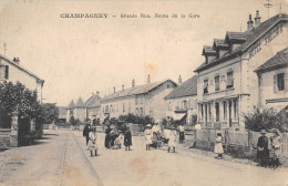 CPA 70 CHAMPAGNEY / GRANDE RUE / ROUTE DE LA GARE - Champagney