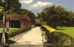 HERTFORDSHIRE, GARDEN, ARCHITECTURE, ENGLAND, UNITED KINGDOM, POSTCARD - Hertfordshire