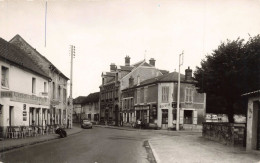 60 - GOUVIEUX _S26740_ Rue De La Mairie - Auberge Du Relais Fleuri - CPSM 14x9 Cm - Gouvieux