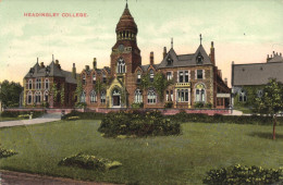 LEEDS, YORKSHIRE, HEADINGLEY COLLEGE, ARCHITECTURE, GARDEN, ENGLAND, UNITED KINGDOM, POSTCARD - Leeds