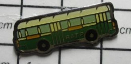 713H Pin's Pins / Beau Et Rare / TRANSPORTS / BUS RATP ANNEES 60/70 MODELE "CHARONNE" - Transports