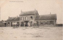 CHAULNES -- La Gare - (Exterieure ) - Chaulnes