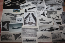 Lot De 330g D'anciennes Coupures De Presse Et Photos De L'aéronef Britannique De Havilland DH-110 "Sea Vixen" - Aviazione