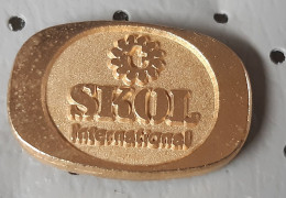 Brewery SKOL International Beer Birra Bier Pivo Brau Slovenia Pin - Bierpins