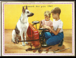 Almanach  Calendrier  P.T.T  -  La Poste -  1967 - Enfant - Chien - Tamaño Grande : 1961-70