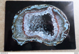 LA MOINEAUDIERE A XONRUPT - Géode D'agate Et Quartz - Brésil - ( 88 Vosges ) - Musées