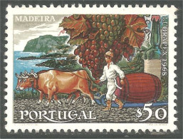 XW01-2463 Portugal Lubrapex 1968 Madeira Grapes Raisins Wine Wein Vin Madère Vache Boeuf Cow Kuh - Vinos Y Alcoholes