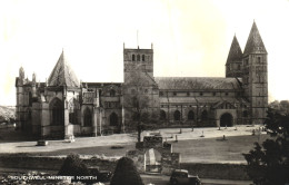 SOUTHWELL, MINSTER, ARCHITECTURE, CARS, NOTTINGHAMSHIRE, ENGLAND, UNITED KINGDOM, POSTCARD - Otros & Sin Clasificación