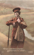 FANTAISIES - Femmes - Une Femme Fumant - Un Bon Petit Frère D'armes - Shall We Have To Enlist ? - Carte Postale Ancienne - Women