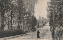 PLOUARET   Rue De La Gare - Plouaret