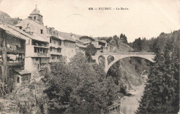 FRANCE - Flumet - Vue Sur Le Ravin - Des Maisons Aux Alentours - Carte Postale Ancienne - Albertville