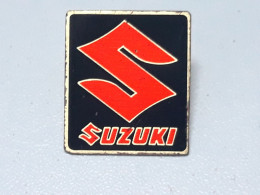 Pin's Suzuki - Moto