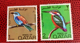 ÉMIRATS ARABES UNIS - QATAR - 1972 - 2v Neuf MNH ** Mi 528 529 Ucello Oiseau Bird Pájaro Vogel - Papagayos