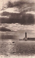 FRANCE - Marseille - Vue Sur Le Coucher De Soleil à L'entrée Du Port - L - Carte Postale Ancienne - Old Port, Saint Victor, Le Panier