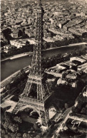 FRANCE - En Avion Sur Paris - (Pilote Opérateur R Henrard) - Vue Sur La Tour Eiffel - Carte Postale Ancienne - Eiffelturm