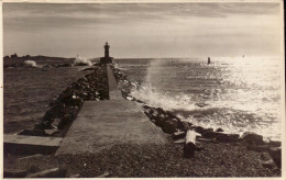 Saint-Pierre-et-Miquelon, La Jetée Et Le Phare, Photo Jean Briand - Saint-Pierre-et-Miquelon