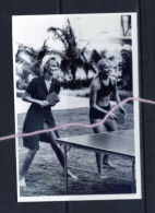PHOTO  FEMMES TICHTENIS TENNIS DE TABLE PING PONG REPRO CLAUDIA SCHIFFER ??? - Table Tennis