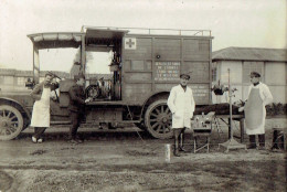 Voiture Radiologique Service De Santé De L'armée Croix-rouge De Belgique WW1- Petite Curie (Photo) - Automobili