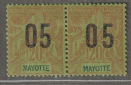 MAYOTTE - N°24A+24 Se Tenant * (1912)  05 Sur 20c - Chiffres Espacés - - Neufs