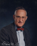 David Lee American Physics Nobel Prize Physicist Hand Signed Photo - Inventori E Scienziati