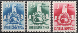 Indonesia, 1955, Monument, Military, Compl.set, MNH, Mi #155-57, CV=EUR22 - Indonesia