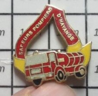 713i Pin's Pins / Beau Et Rare / POMPIERS / SAPEURS POMPIERS HAYANGE CAMION CITERNE - Brandweerman