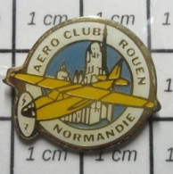 713J Pin's Pins / Beau Et Rare / AVIATION / AVION JAUNE AERO-CLUB DE NORMANDIE - Avions