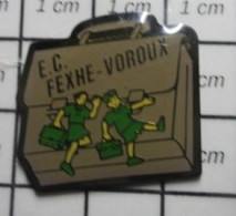 3122 Pin's Pins / Beau Et Rare / ADMINISTRATIONS / ECOLE COMMUNALE FEXHE VOROUX - Administración