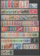 REUNION - 1940/1945 - ANNEES COMPLETES SANS "FRANCE LIBRE" + POSTE AERIENNE YVERT N°163/261+A7/34 * MH - COTE = 77 EUR. - Nuovi