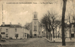 SAINT GERVAIS LES TROIS CLOCHERS LA PLACE DE L'EGLISE - Saint Gervais Les Trois Clochers