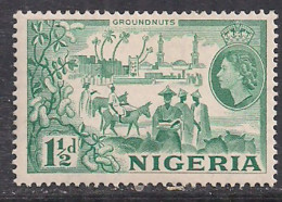 Nigeria 1953 - 58 QE2 1  1/2d Groundnuts Pictorial  MM SG 71 (E572 ) - Nigeria (...-1960)