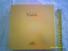 Coffret Complet Vintage Parfum Hermes - Caleche - Soie De Parfum Plein 7,5ml + Savon 25gr + Cristaux Pour Bain 30gr - Miniatures Womens' Fragrances (in Box)