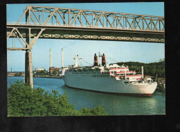 Cpm Hanseatic Hamburg Paquebot à Kiel - Passagiersschepen