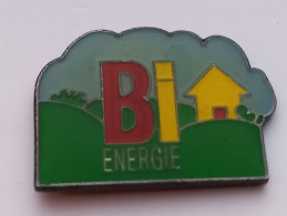 GA06 Pin's Bi Energie EDF GDF Achat Immédiat - EDF GDF