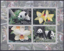 F-EX48709 SOMALIA MNH 2005 FLORA & FAUNA FLOWER PANDA BEAR.  - Bears