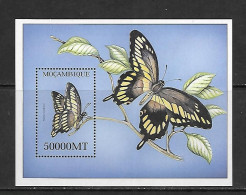 MOZAMBIQUE 2002 PAPILLONS YVERT  N°B87  NEUF MNH** - Vlinders