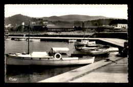 83 - LA LONDE-LES-MAURES - UN COIN DU PORT ET LES BORMETTES - La Londe Les Maures