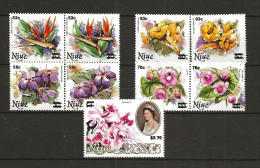 Niue 1981 Flowers.  MNH(**) - Niue