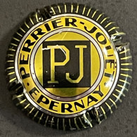 Gre 52 - Perrier-Jouët Initiales PJ Jaune Or Et Noir, Bordure Striéee (côte 2 Euros) - Perrier Jouet