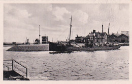 4858393IJmuiden, Uitvarende Trawler.   - IJmuiden