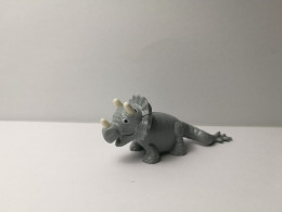 Kinder : MPG UN007   Kinder Nature-Dinosaurier 2010 - Triceratops - Inzetting