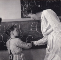 La Maîtresse Et L'élève  - Robert Doisneau - Marriages