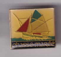 Pin's  Bateau Voilier Chasse Marée Réf 8520 - Schiffahrt