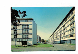 Cpm - 93 - STAINS - Cité Du Bois De Lochères - 951/21 Mage - Immeuble Combi VW - Stains