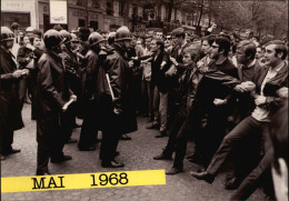 75 PARIS - Politique - Mai 68 - 1968 Manifestation - Crs - Political Parties & Elections