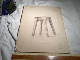 Dessin Original Ancien Dessins D’école Tabouret, Exercice D’école, Dessin Tabouret Derrière Garçon Qui Met Ses Chaussure - Drawings