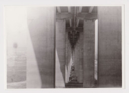 Bridge Columns, Under The Bridge, Colonnade, Scene, Abstract Surreal Vintage Orig Photo 13x9cm. (47833) - Objects