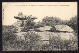 56 Environs De QUESTEMBER - PLEUCADEUC - Une Roche Qui Vire Sur La Route De Pleucadeuc à Molac - Questembert