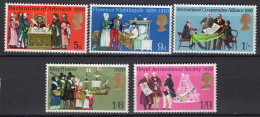 P2389 - GRANDE BRETAGNE Yv N°586/90 ** - Unused Stamps